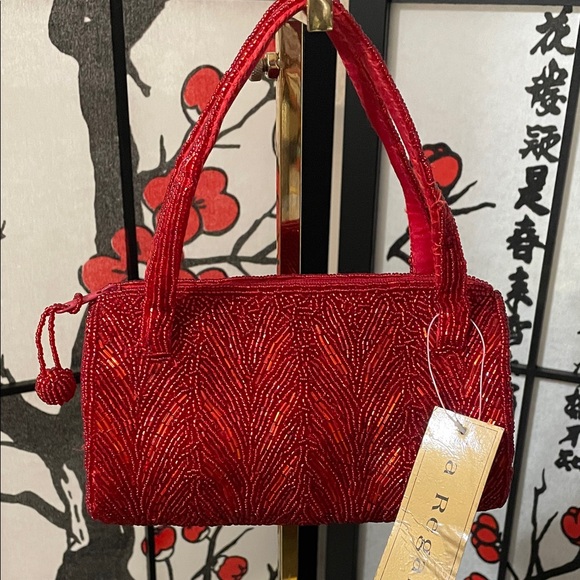 La Regale Elegant Red Beaded Mini Bag - Picture 2 of 7